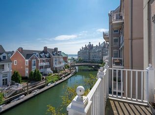 203 Shearwater Ct W APT 22, Jersey City, NJ