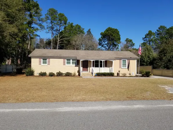 221 Carolina Cir, Walterboro, SC 29488