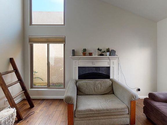 4th image of 14 Villa Ct