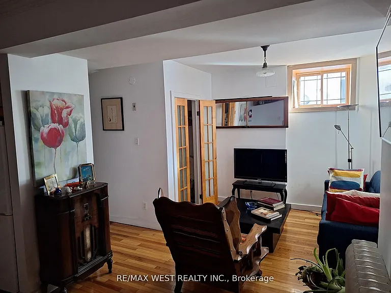 45 Beaty Ave #BASEMENT — Photo 3