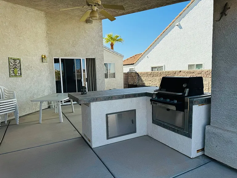 2057 E Sandtrap Ln — Photo 23