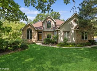 7413 Edgewood Ct, Spring Grove, IL 60081