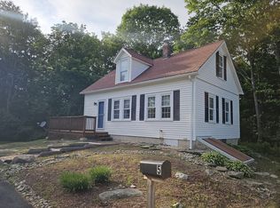 5 Old Thompson Rd, Webster, MA 01570