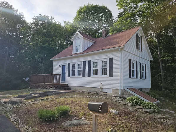 5 Old Thompson Rd, Webster, MA 01570