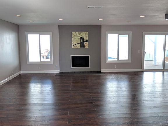 2nd image of 3567 E Castano Dr