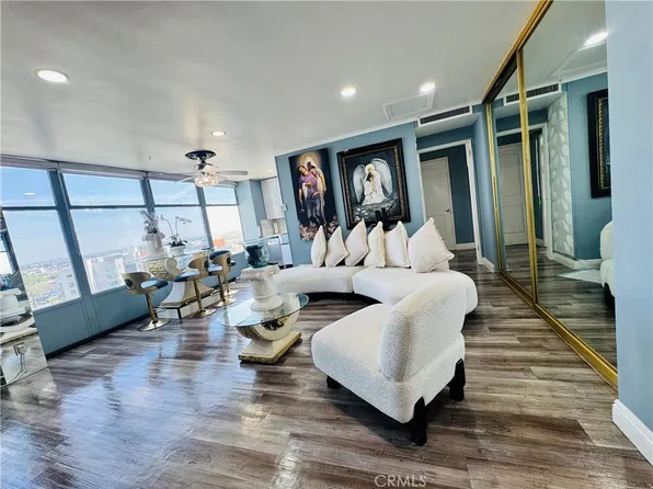 100 Atlantic Ave APT 1012, Long Beach, CA 90802