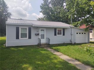 717 W Roane St, Sullivan, IL