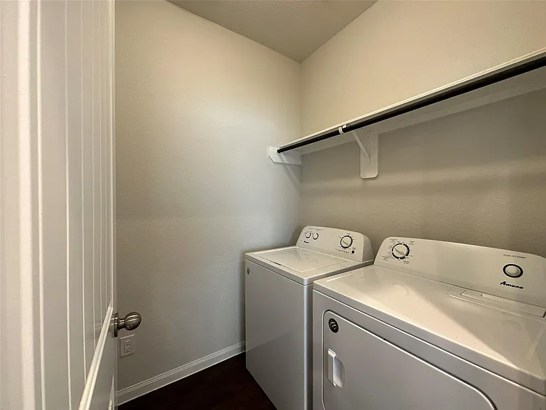 2611 Hoffman Ln — Photo 21