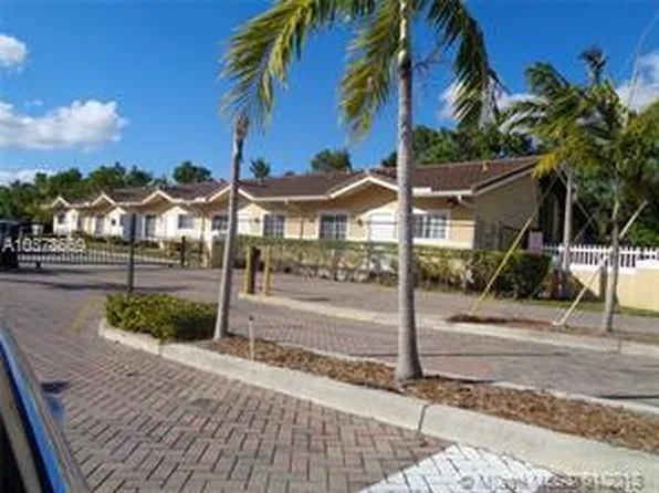 3940 SW 48th Ave, Hollywood, FL 33023
