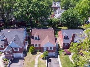 272 Whiteman St, Fort Lee, NJ 07024