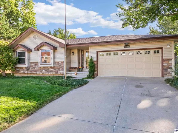 11715 S 25th Avenue Cir, Bellevue, NE 68123