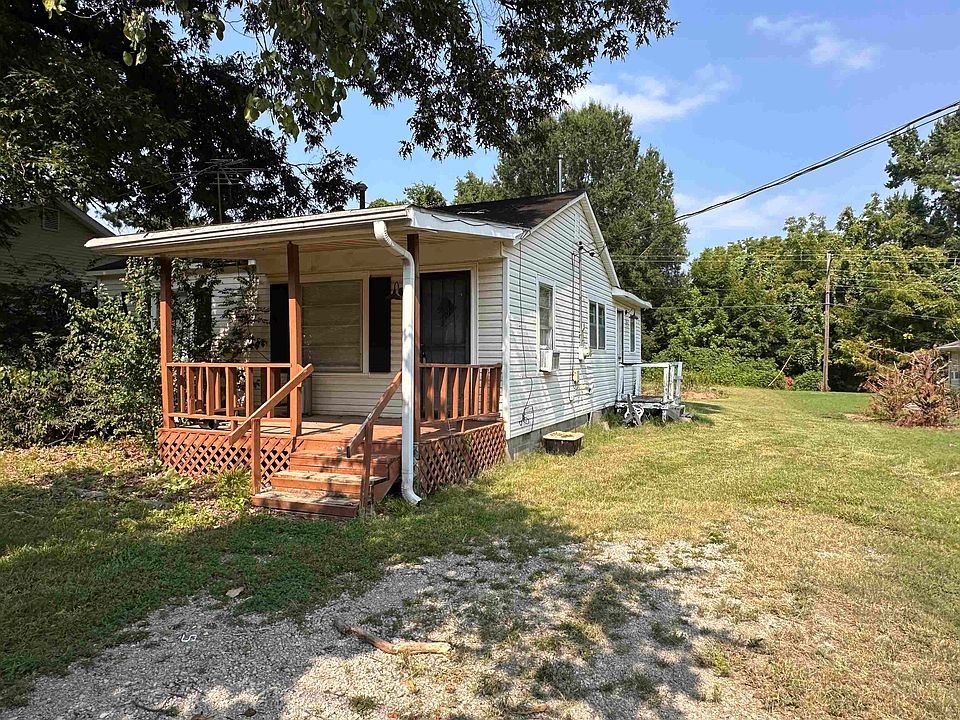 1st image of 106 Maple Hill Dr