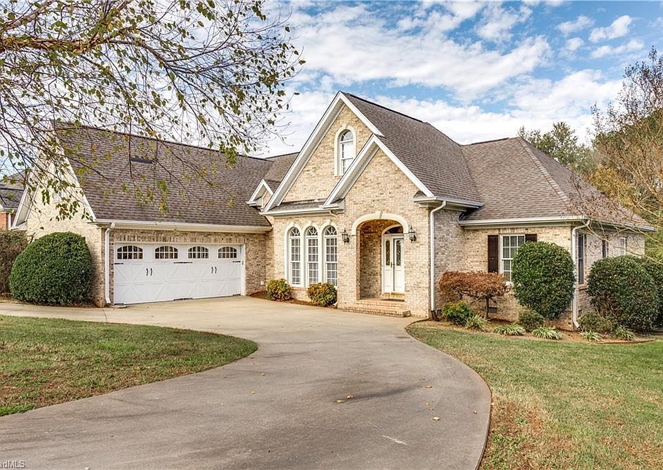 1st image of 3921 Long Meadow Dr