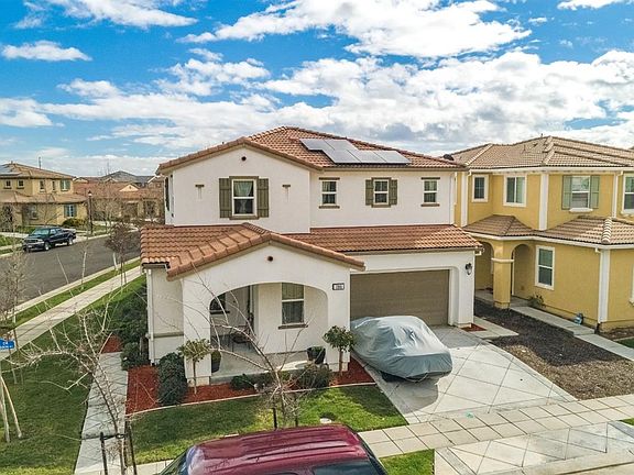 3rd image of 796 N Museo Dr