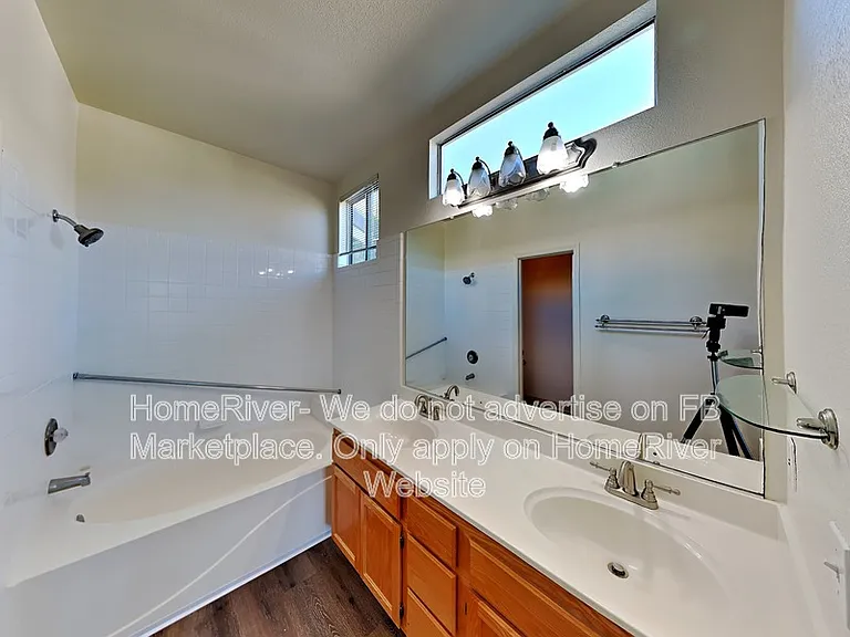 8453 Mockenhaupt Ct — Photo 9