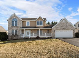 44 Bowmans Run Dr, Stuarts Draft, VA 24477