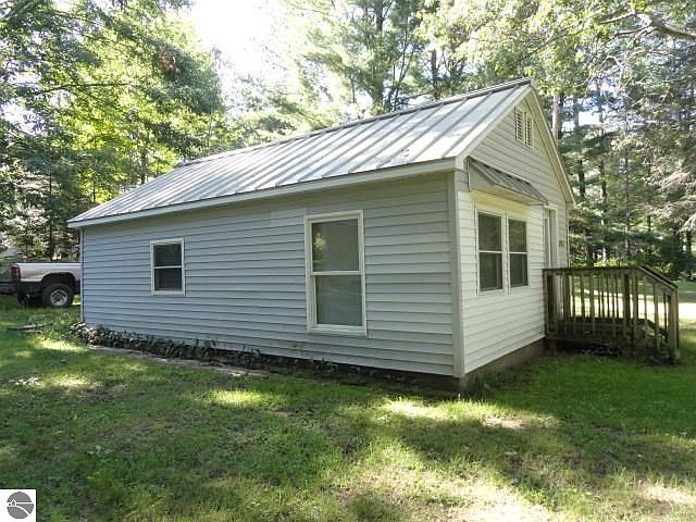 1st image of 17944 Lake Dr