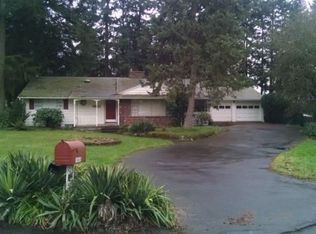 10450 SW Crestwood Dr, Beaverton, OR 97008