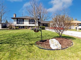 891 Maple St, Lakeshore, ON