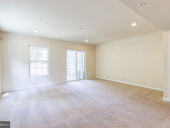 4th image of 532 Kinglets Roost Ln