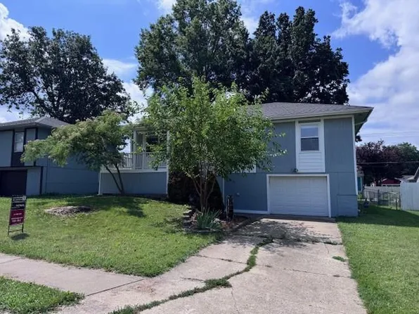 717 Ann Ave, Harrisonville, MO 64701