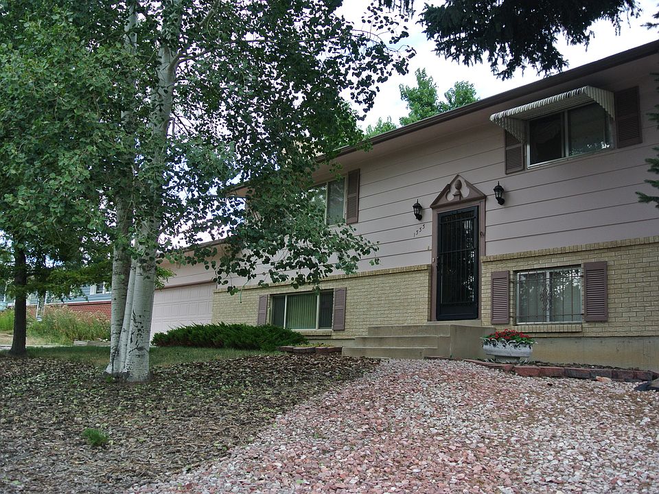 2nd image of 1333 Doyle Pl