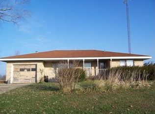 22015 E 2000th Ave, Yale, IL 62481