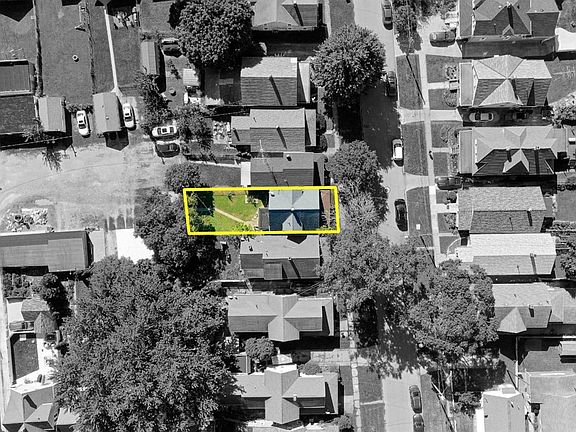2nd image of 1314 Carr St