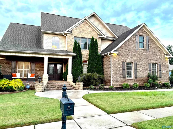 3 Holly Park Blvd SW, Huntsville, AL 35824