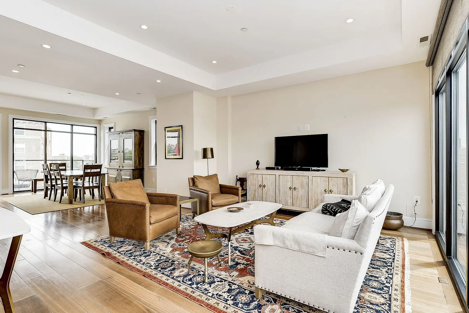 2 bed, 2.5 bath, 1776 sqft, $11,556 — Photo 3
