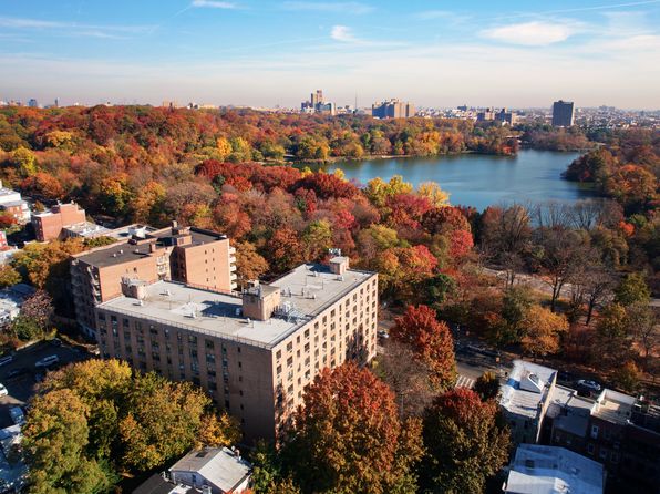 829 Greenwood Ave #201