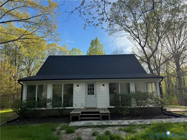 348 Forest Ln, King William, VA 23086