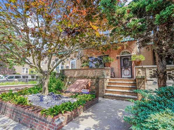 8903 Ridge Boulevard image 1 of 23