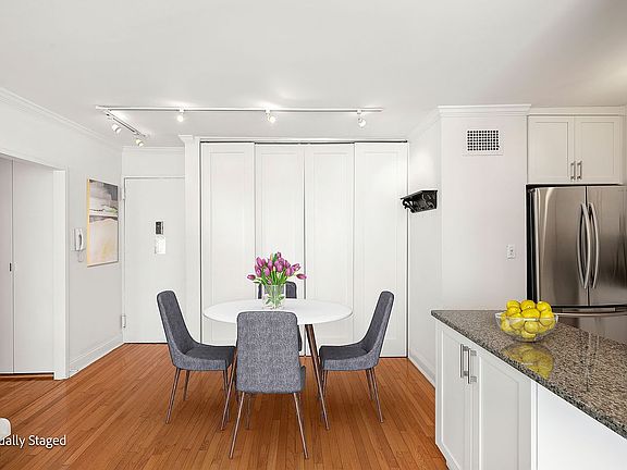 5th image of 301 E 87th St APT 16E