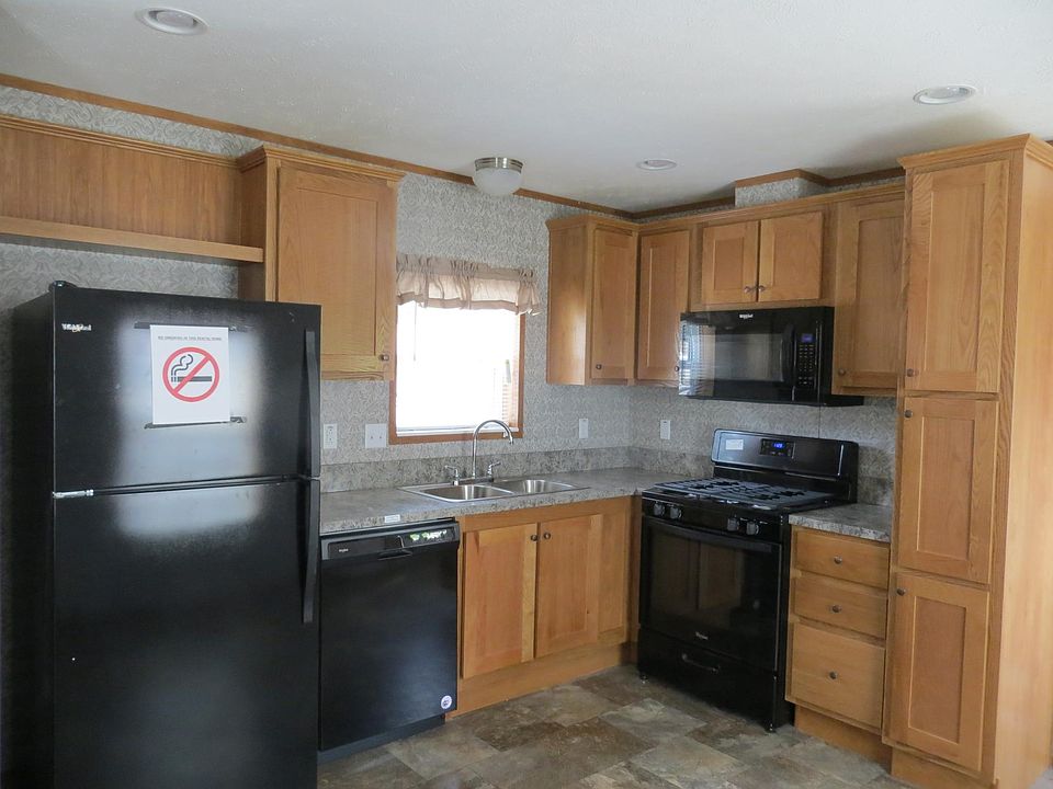1st image of 31 Halfmoon Cir