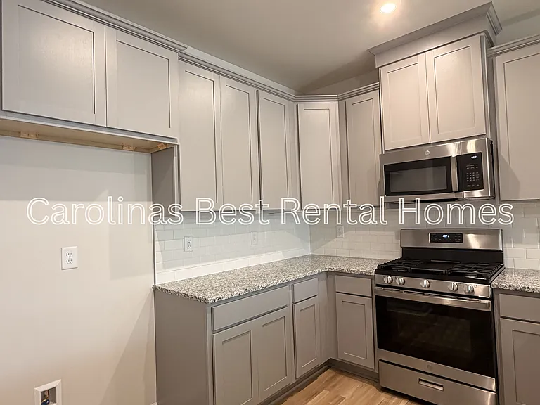 449 Lady Liberty Way — Photo 9