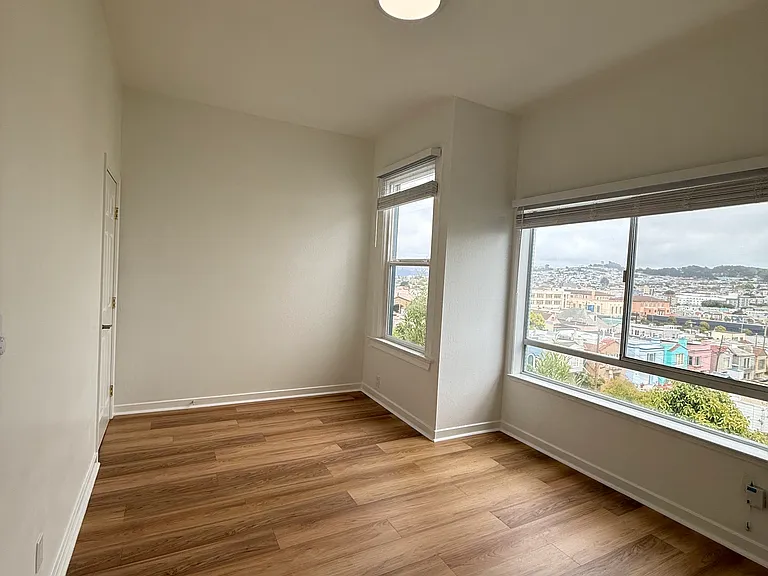2255 San Jose Ave #8 — Photo 4
