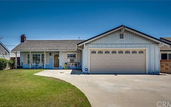2nd image of 15682 Bluebird Ln
