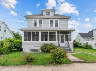70 Whittier Rd, Pawtucket, RI 02861