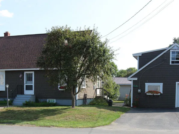 29 Myrtle Street, Madison, ME 04950
