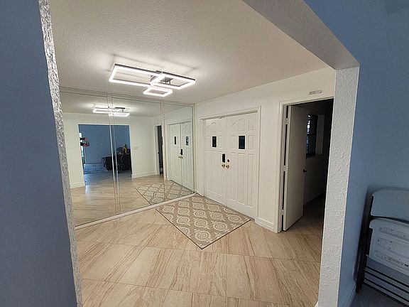 2nd image of 898 NW 82nd Ave