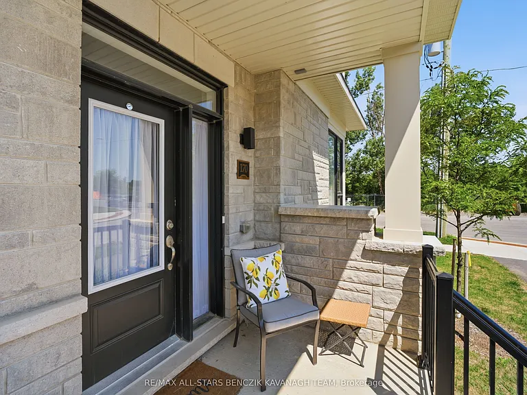 170 Alcorn Dr — Photo 3