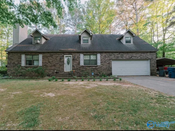 1219 Laquita Dr NW, Arab, AL 35016