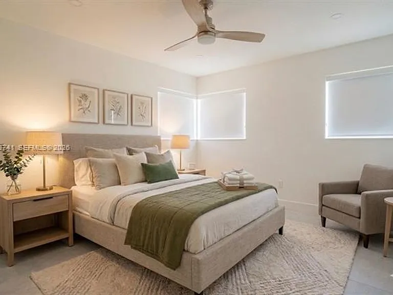 8811 Carlyle Ave — Photo 42
