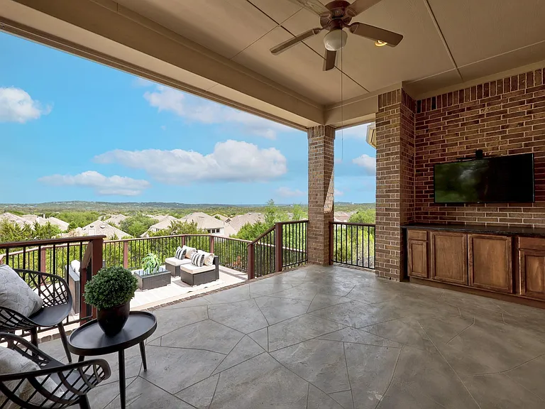 366 Mirafield Ln — Photo 29