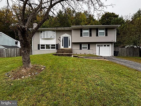 3rd image of 1921 Michael Rd