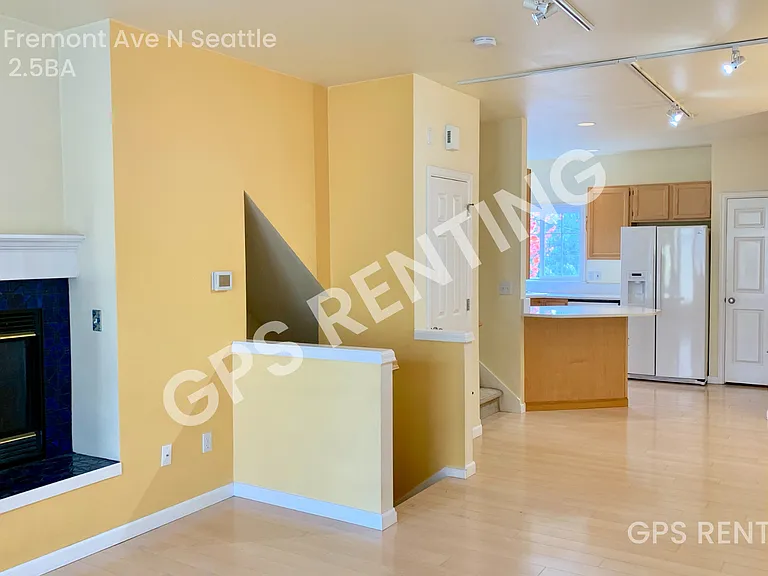 4139 Fremont Ave N — Photo 5