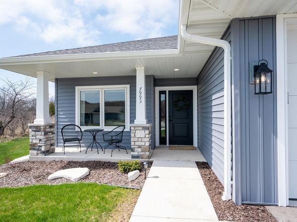 7993 Oakmont Way #405, Egg Harbor, WI 54209