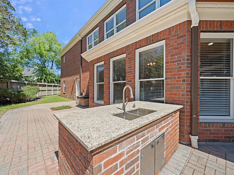 13714 Gainesway Dr — Photo 42