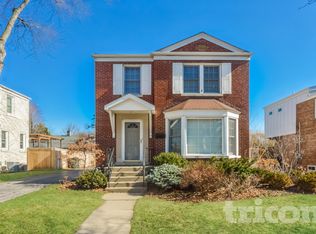 9 S Ridge Ave, Prospect Heights, IL 60005